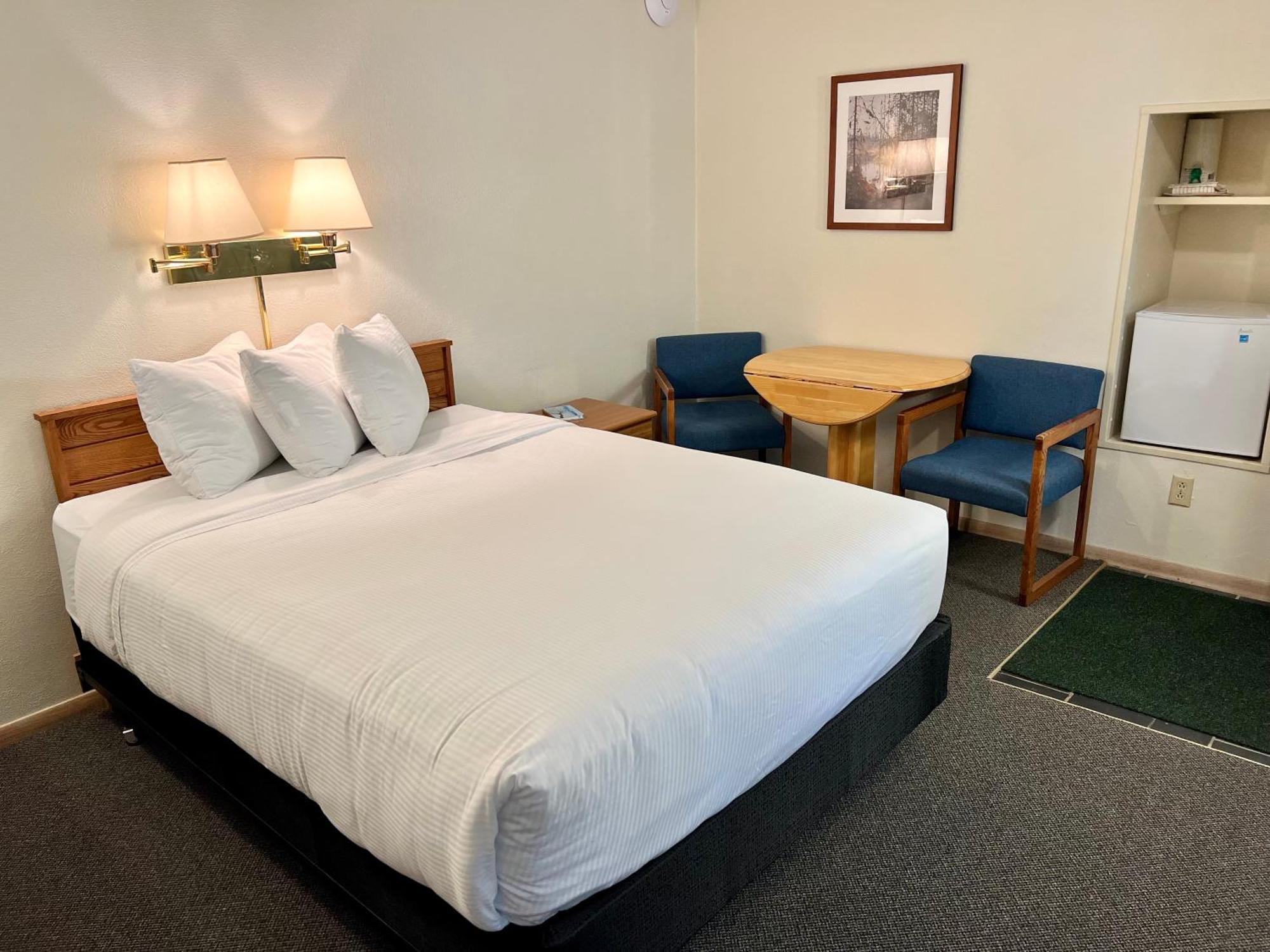 Thomsonite Inn On Lake Superior Ґранд-Марей Номер фото