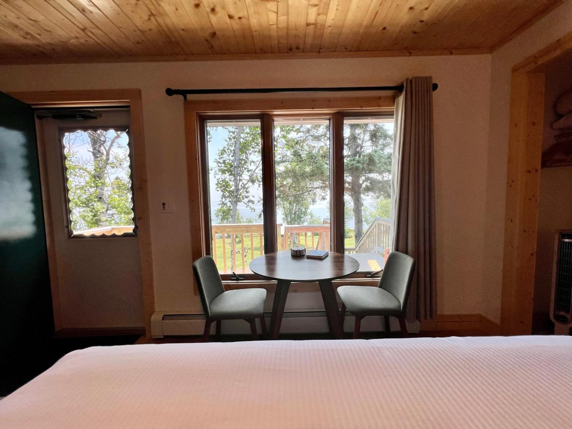 Thomsonite Inn On Lake Superior Ґранд-Марей Номер фото