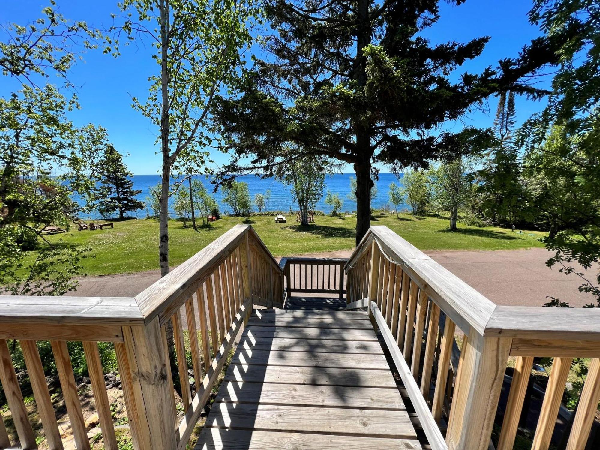 Thomsonite Inn On Lake Superior Ґранд-Марей Екстер'єр фото